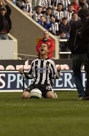 吉鲁帽子戏法助阿森纳3-0胜奥林匹亚科斯晋级欧冠16强